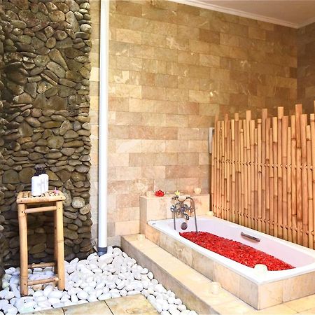 Arona Villa Sanur エクステリア 写真