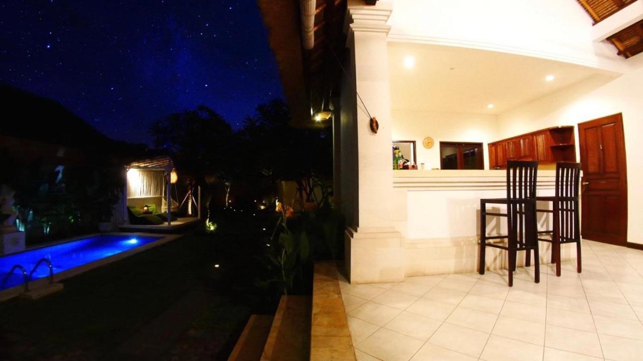 Arona Villa Sanur エクステリア 写真