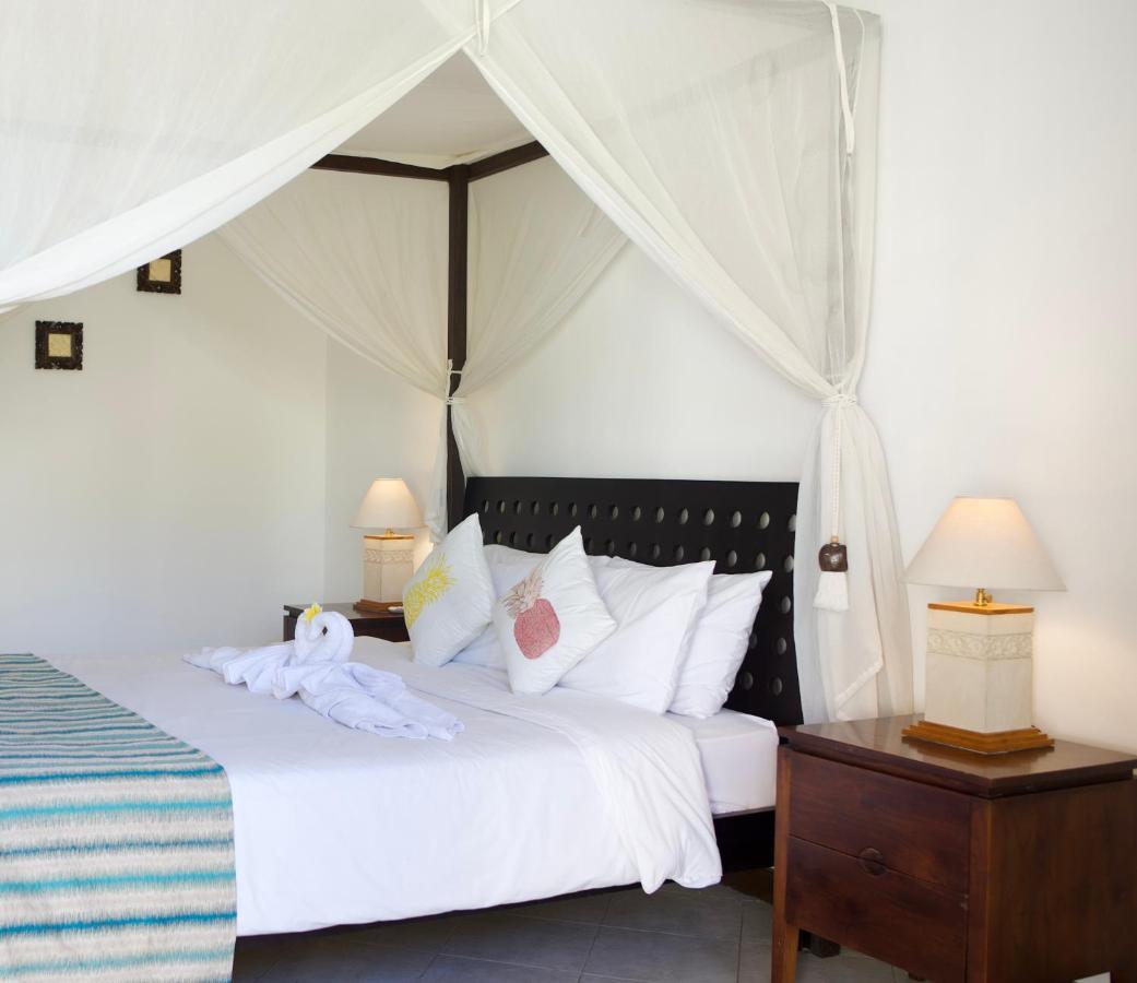 Arona Villa Sanur エクステリア 写真