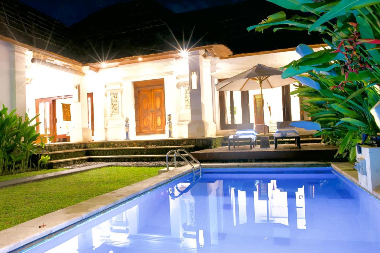 Arona Villa Sanur エクステリア 写真